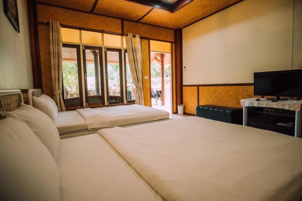 Superior Double or Twin Room with Terrace room - Image 3