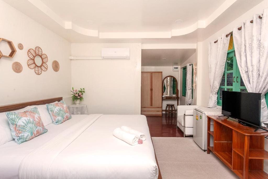 Bungalow with Garden View room - Image 3