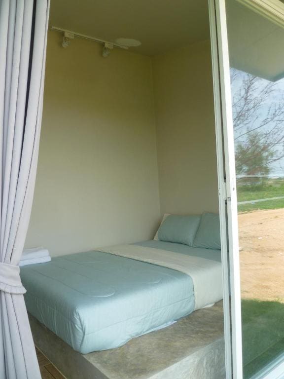 Family Room room - Image 3
