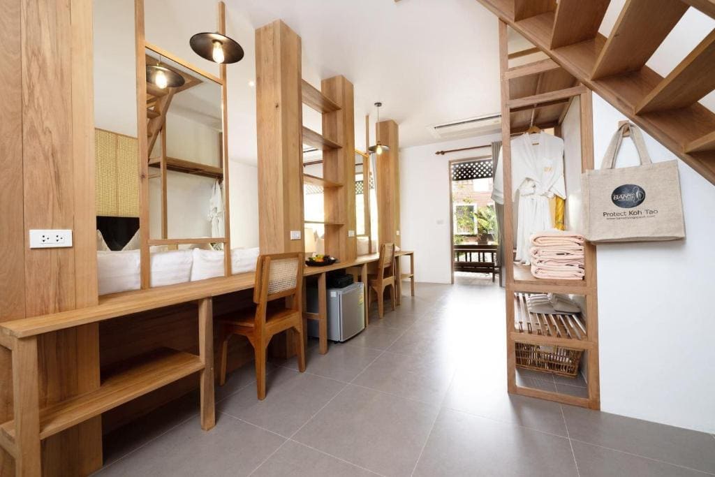 Family Room room - Image 1
