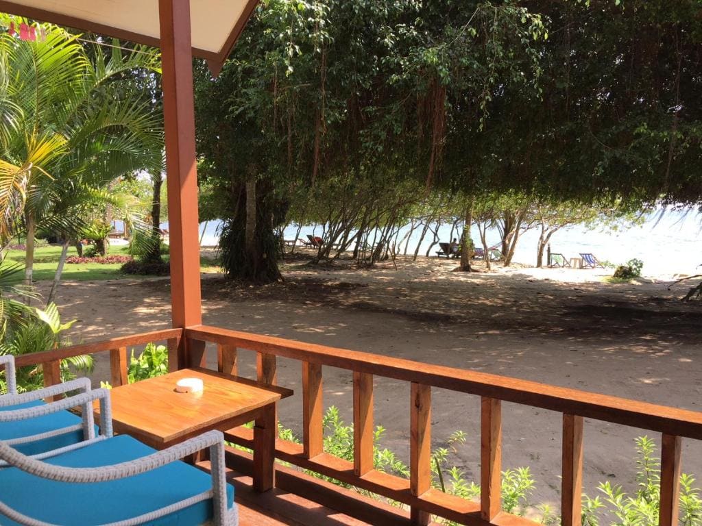 SALA Bungalow with Sea View room - Image 2
