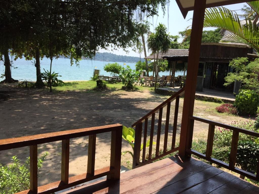SALA Bungalow with Sea View room - Image 1