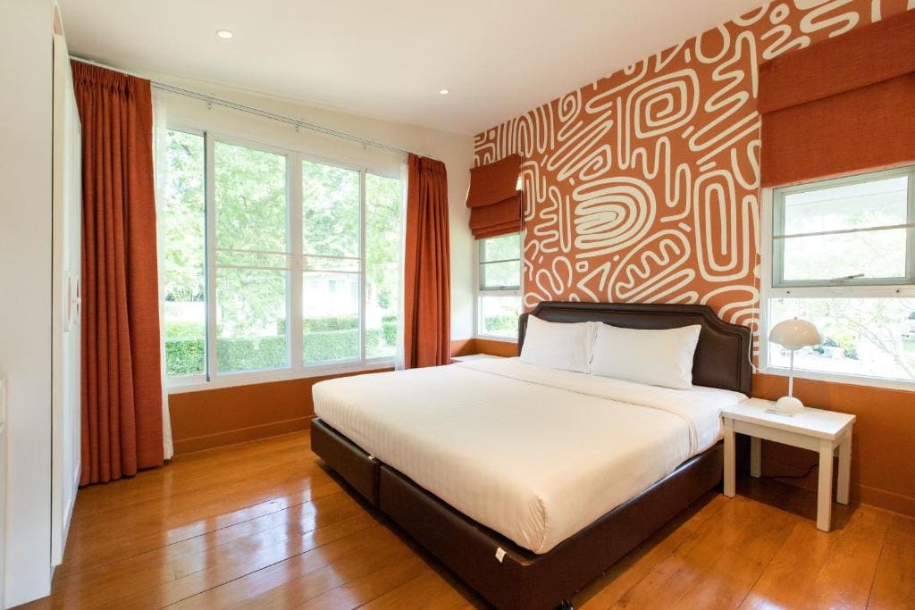 Premier One-Bedroom Villa room - Image 1