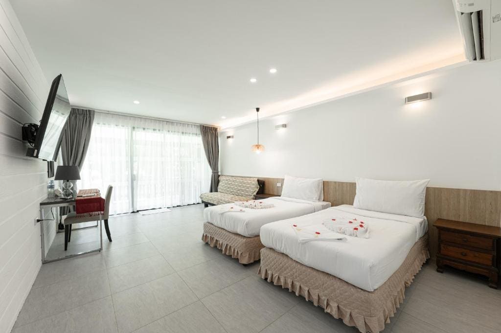 Superior Premium Double or Twin Room room - Image 1