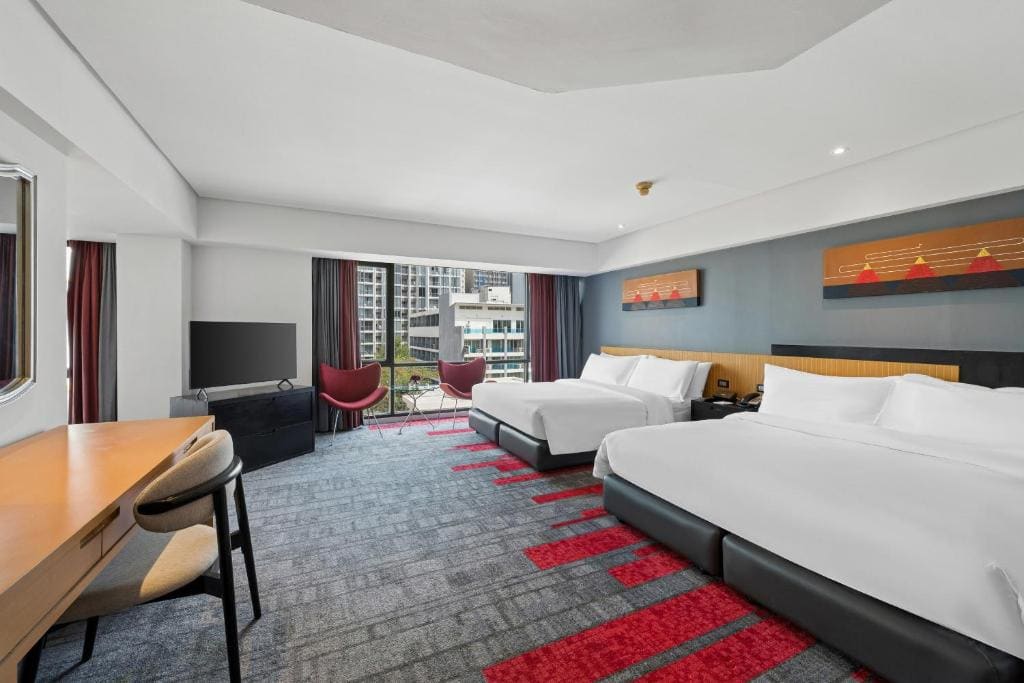Belaire Suite Two Queen Room room - Image 3