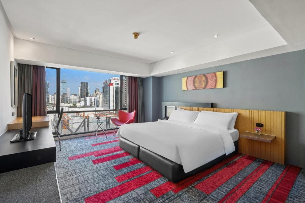 Tribeca Deluxe King Room room - Image 2