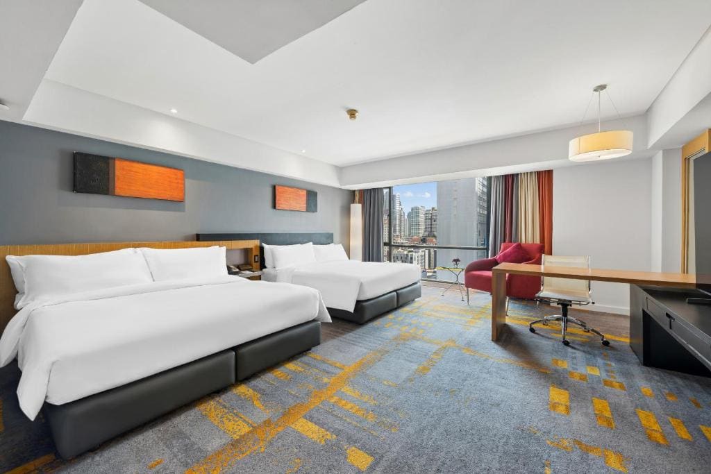 Tribeca Deluxe Two Queen Room room - Image 3