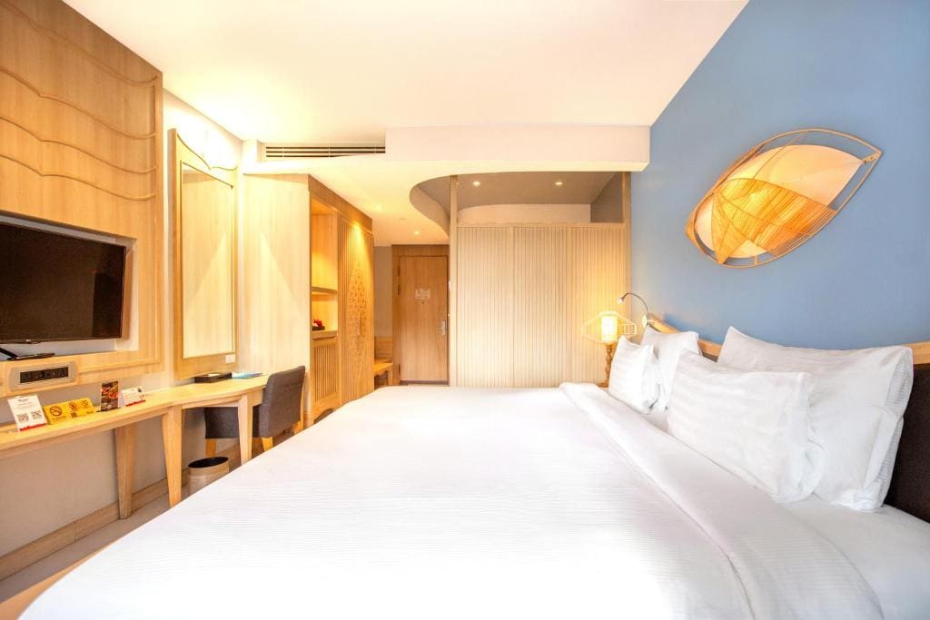Deluxe Room room - Image 3