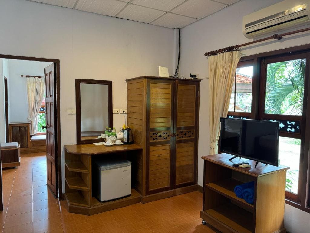 Two-Bedroom Bungalow room - Image 3