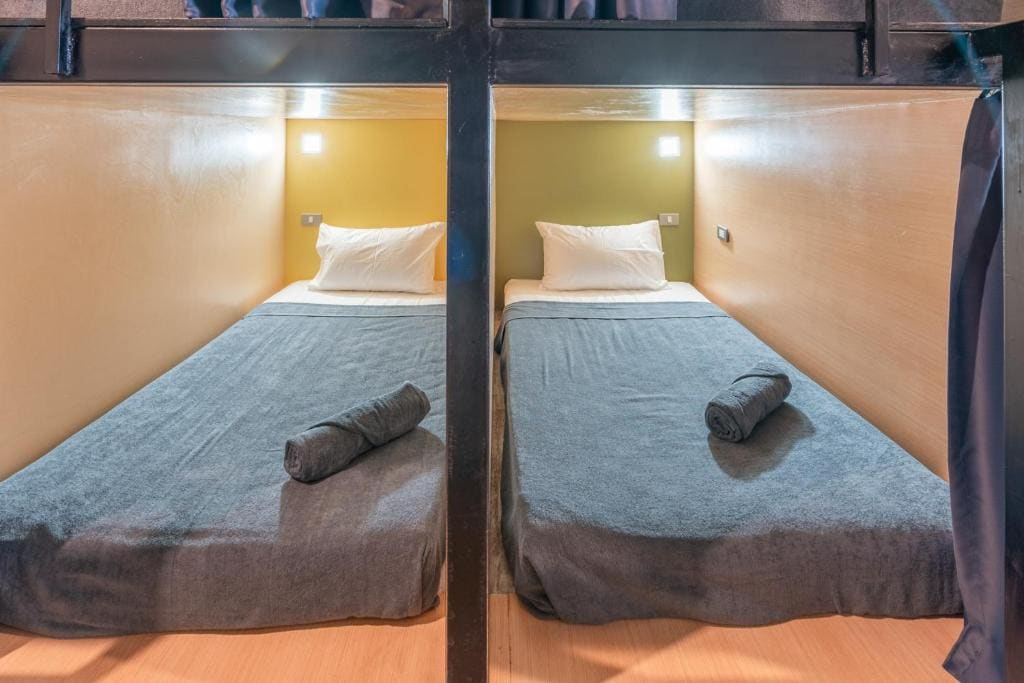 Single Bed in 10-Bed Mixed Dormitory Room room - Image 3