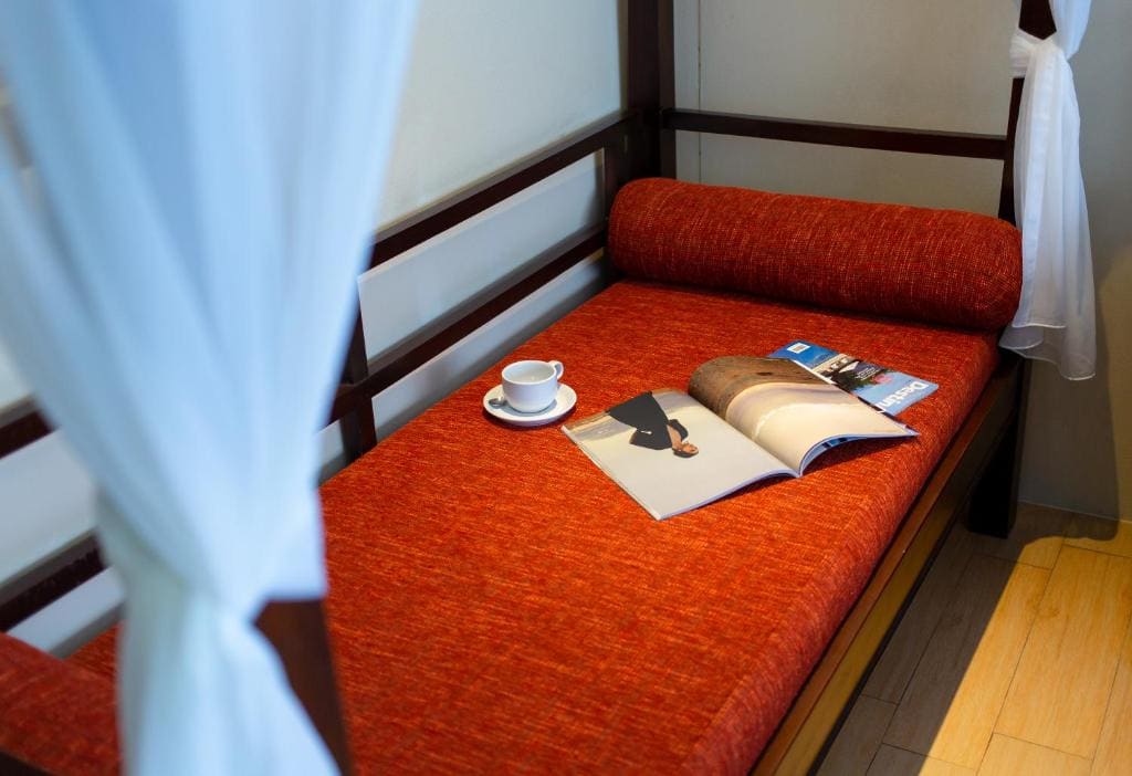 Deluxe Double or Twin Room with Pool Access room - Image 3