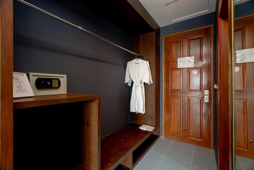 Signature Sea view room - Image 3