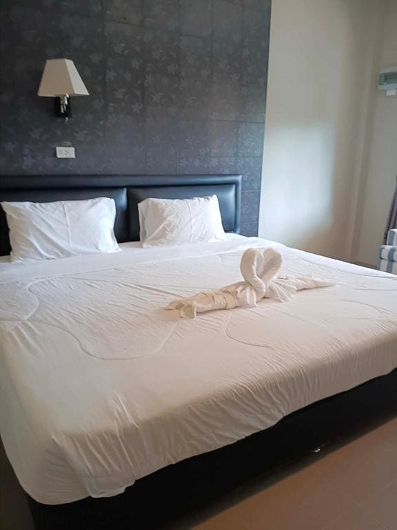 Deluxe Double Room room - Image 3