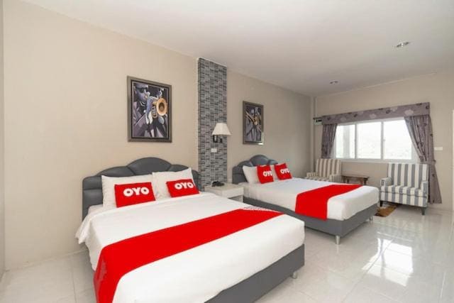 Quadruple Room with Mountain View room - Image 1