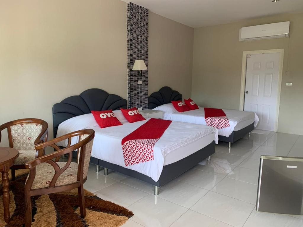 Quadruple Room with Mountain View room - Image 3