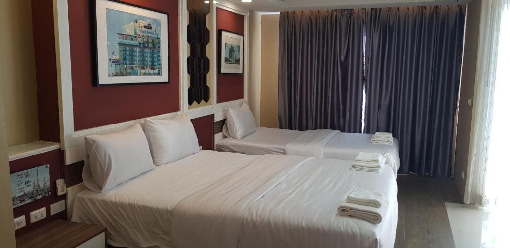 Deluxe Triple Room room - Image 3