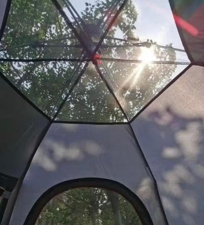 Tent room - Image 1