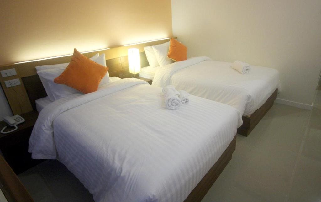 Standard Twin Room room - Image 2