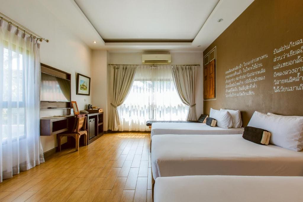 Deluxe Triple Room room - Image 1