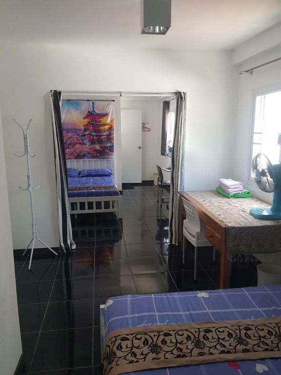 Quadruple Room room - Image 2