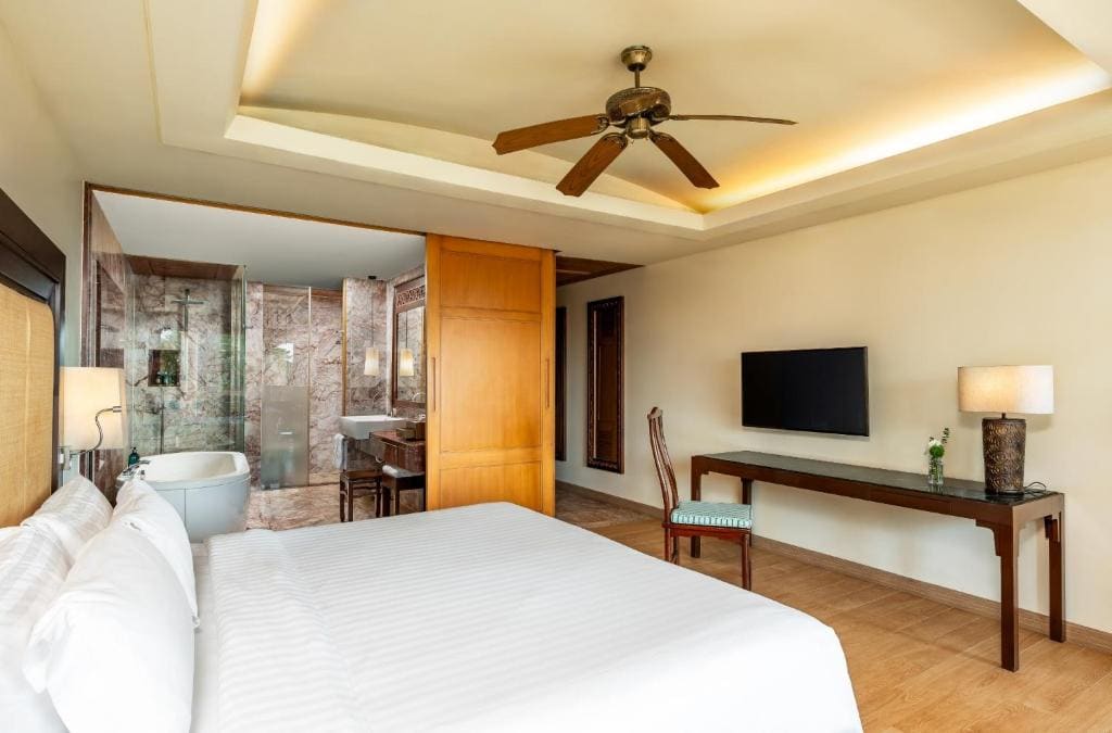 Deluxe Room - King room - Image 3