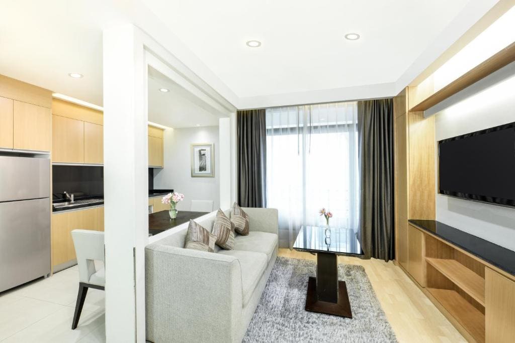 Executive Suite with Balcony room - Image 1