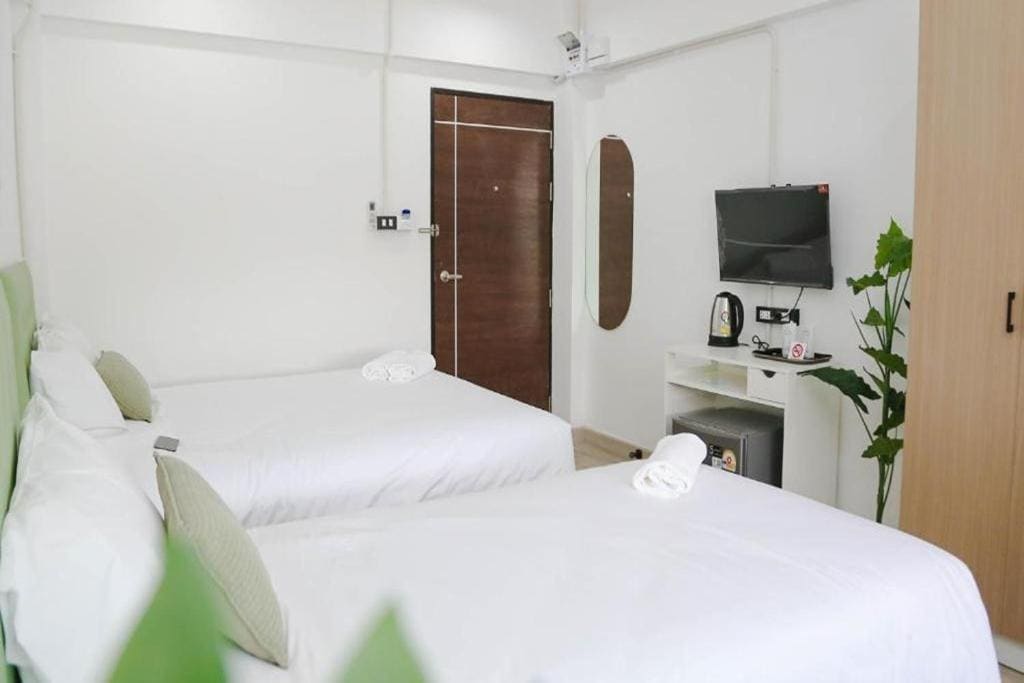 Standard Queen Room room - Image 1