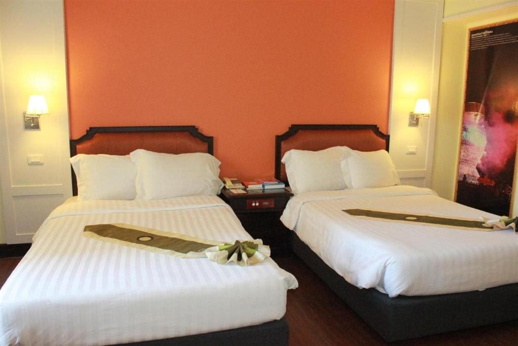 Deluxe Double or Twin Room room - Image 2
