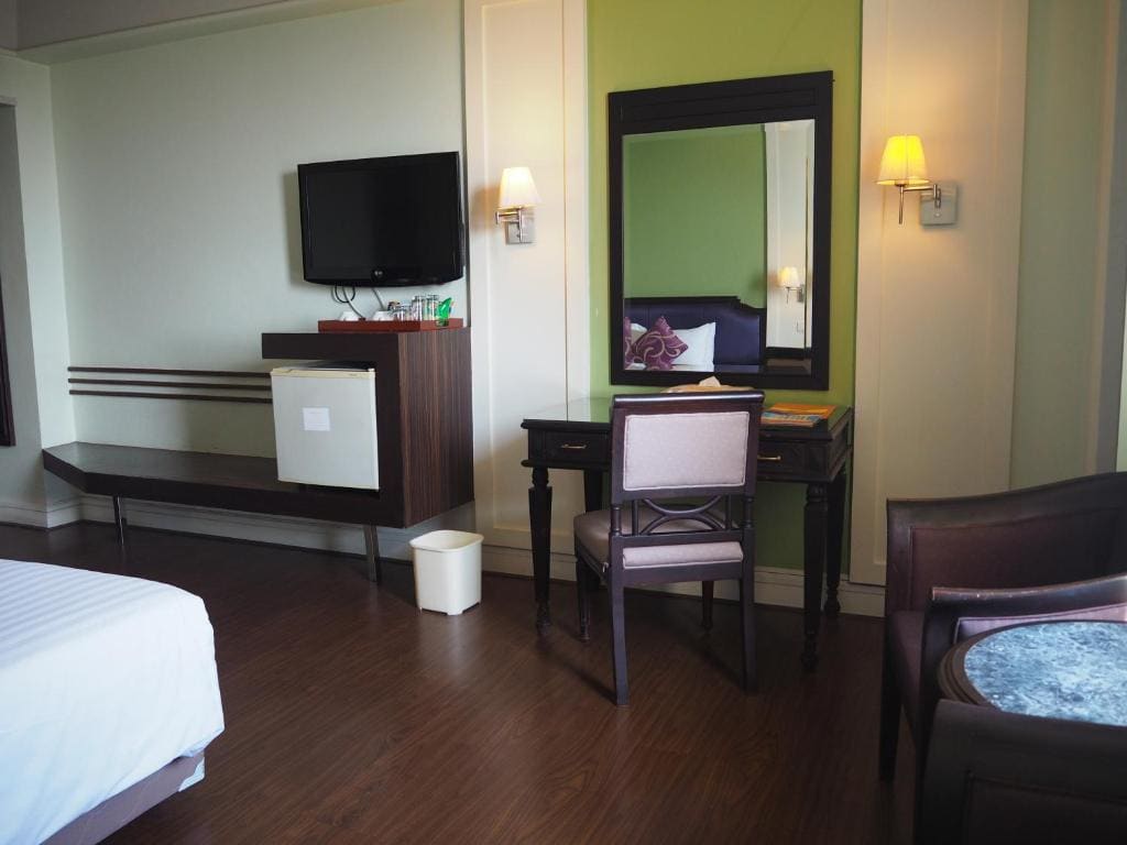 Deluxe Double or Twin Room room - Image 3