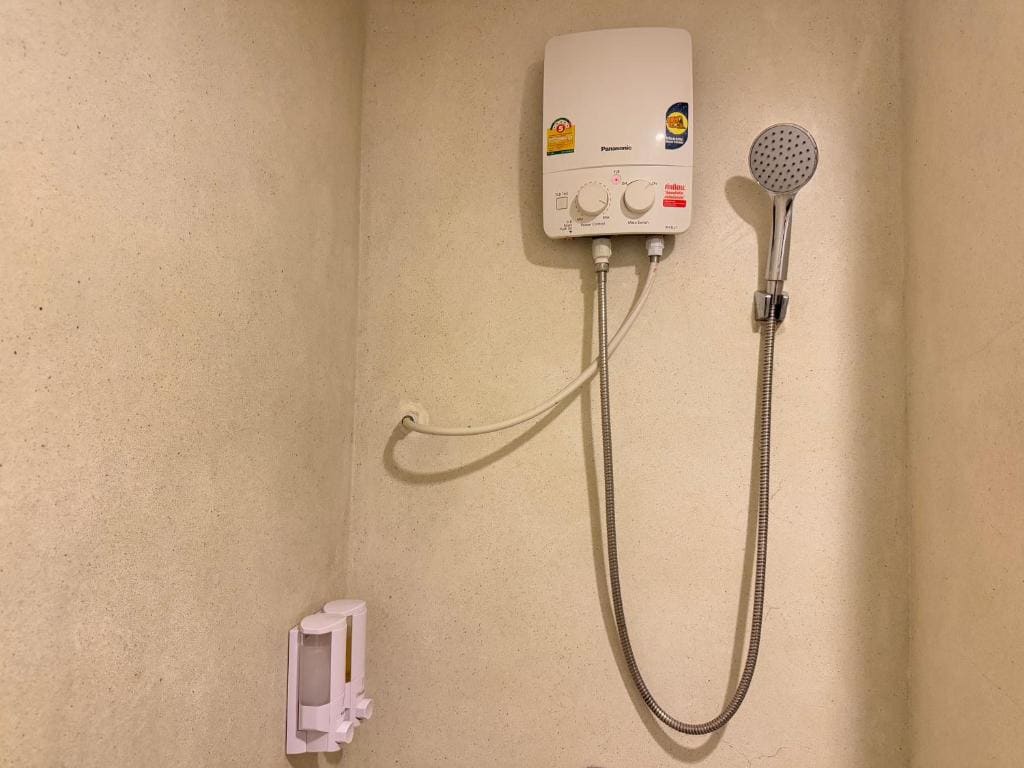 Standard Quadruple Room room - Image 1
