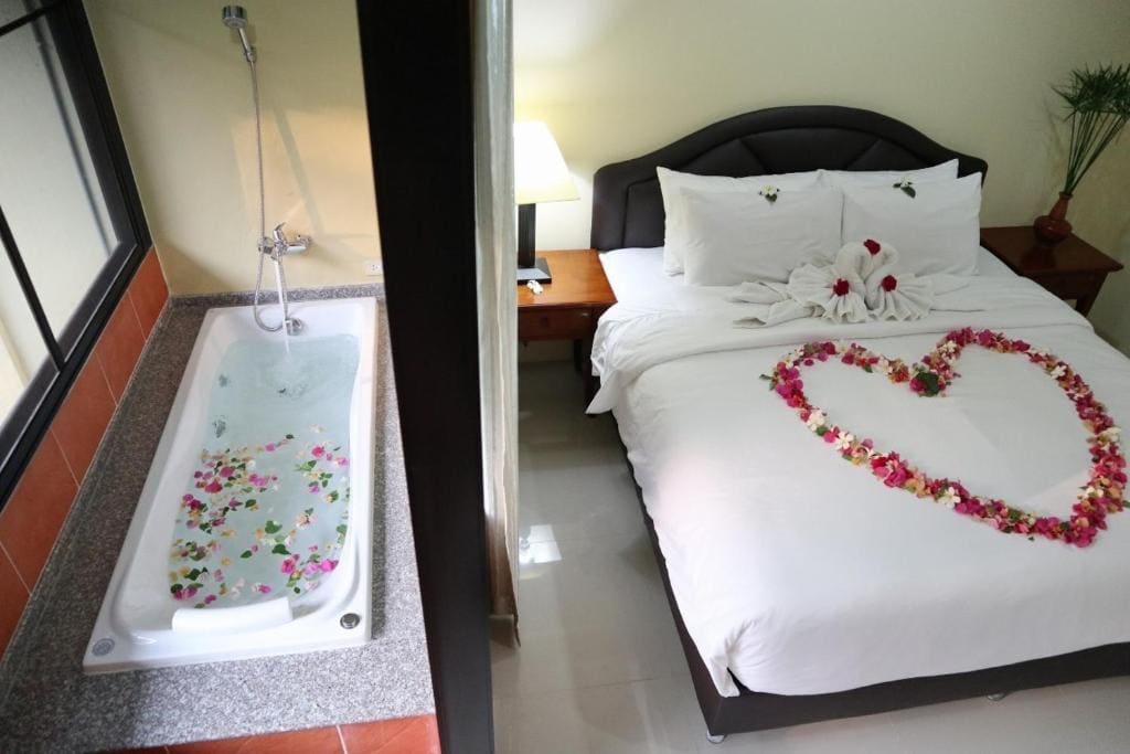 Junior Suite with Mountain View room - Image 3