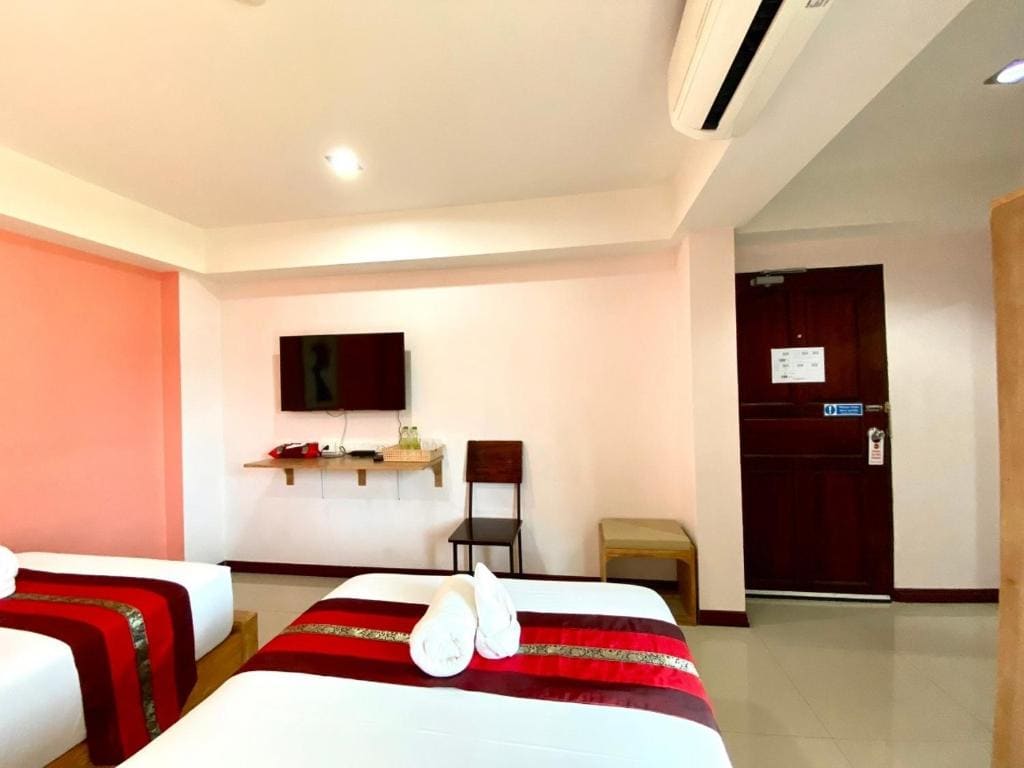 Economy Twin Room room - Image 1