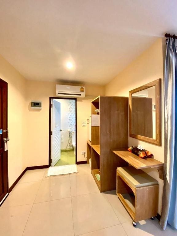 Double Room with Private Bathroom room - Image 2