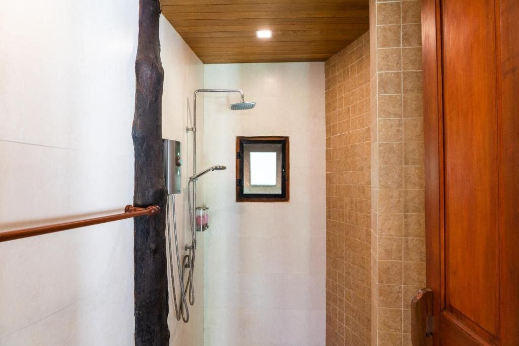 Superior Double Room with Sea View room - Image 1