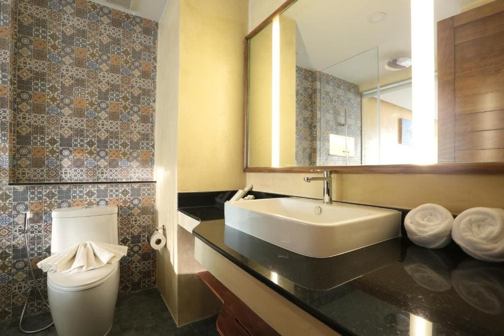 Deluxe Twin Room room - Image 3