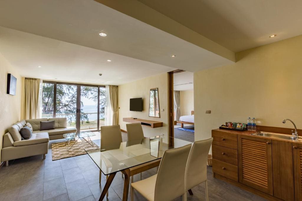 Suite with Sea View room - Image 1