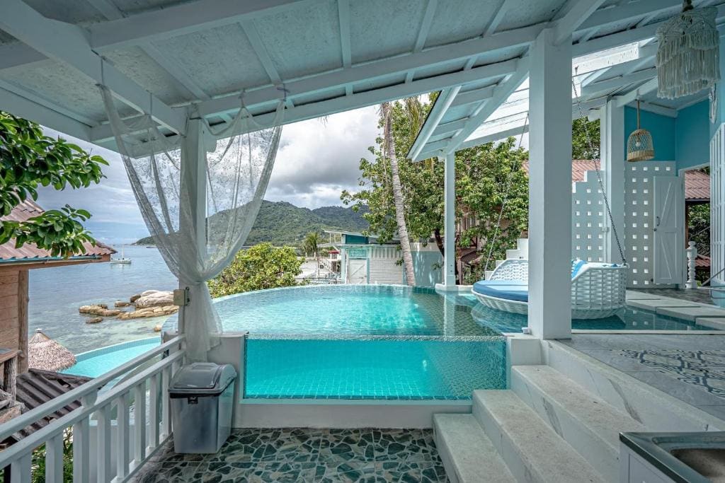 Villa with Private Pool room - Image 3