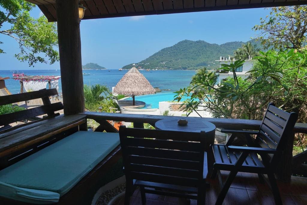 Superior Double Room with Sea View room - Image 2