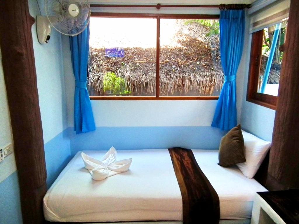 Comfort Triple Room room - Image 2