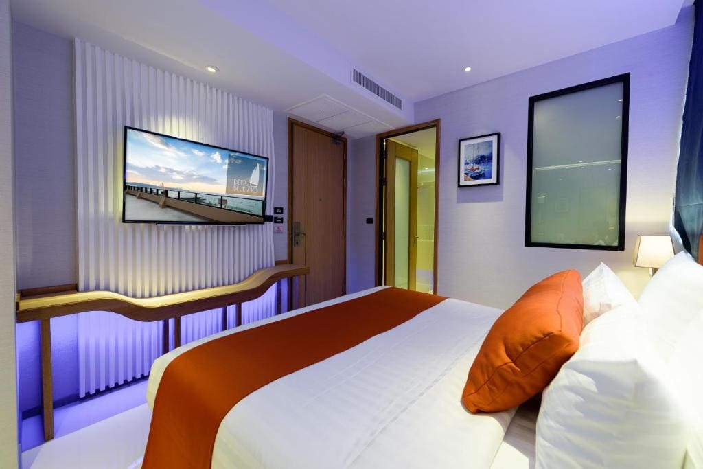 Superior Room with Balcony room - Image 2