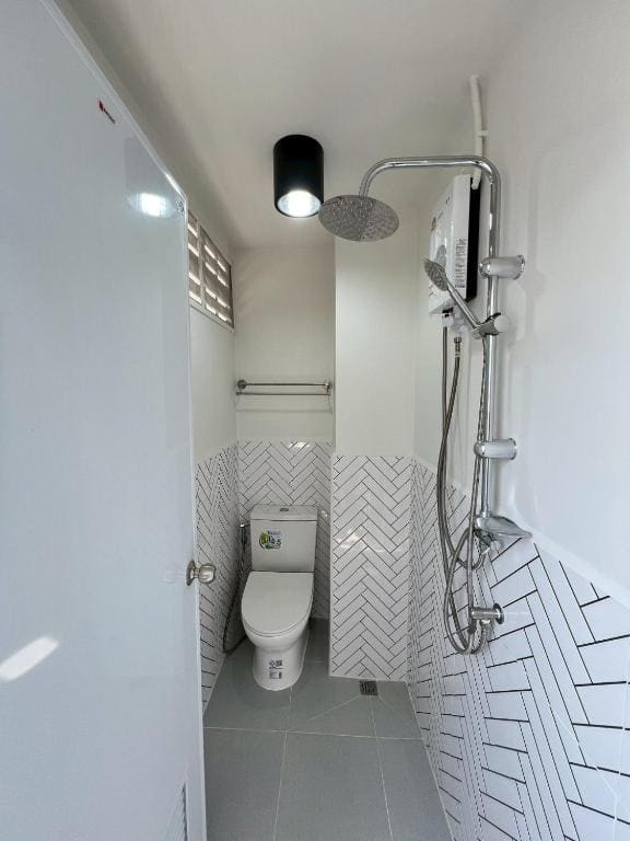 4-Bed Mixed Dormitory Room room - Image 2