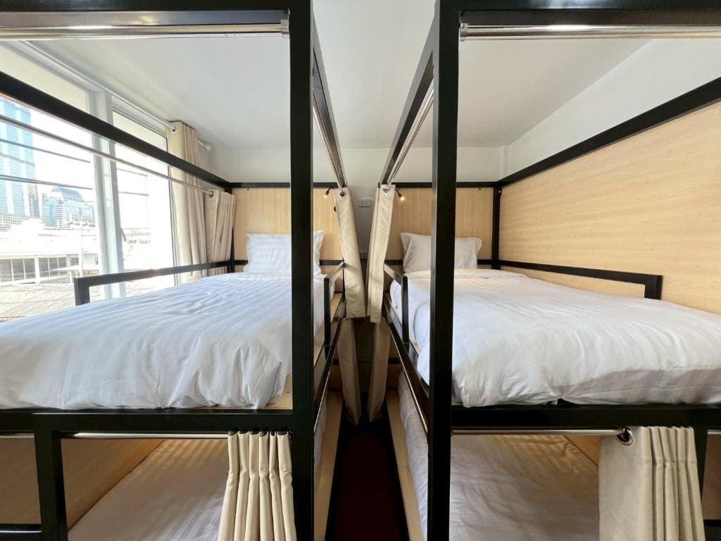 Mixed Dormitory Room room - Image 1