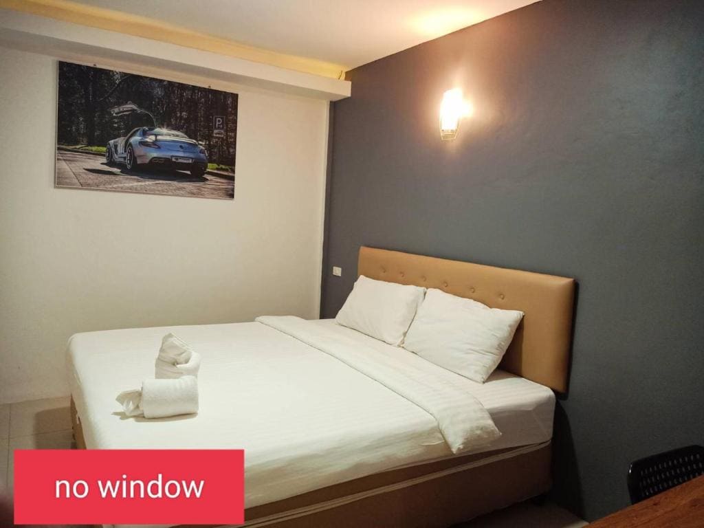 Double Room with Private Bathroom room - Image 1