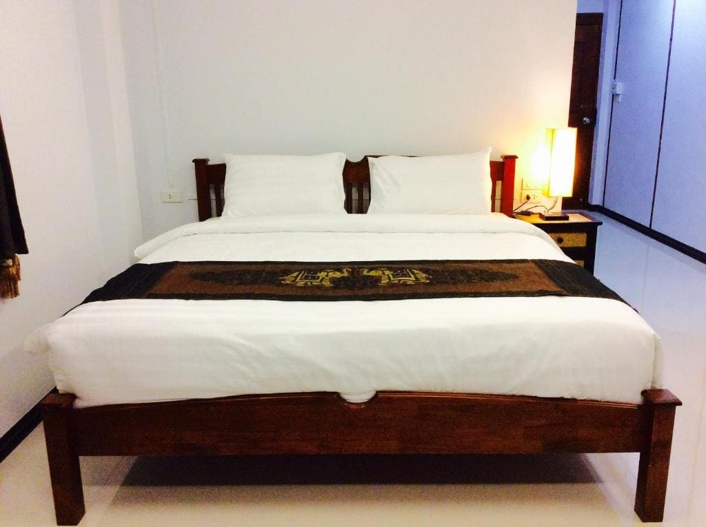 King Room with Balcony room - Image 3