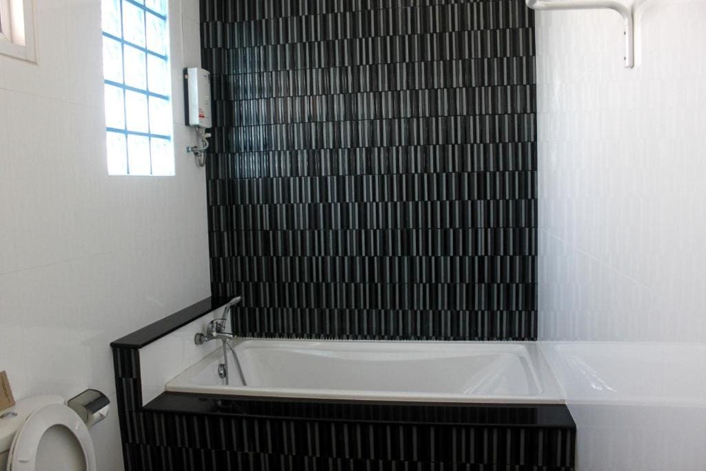 Quadruple Room room - Image 1