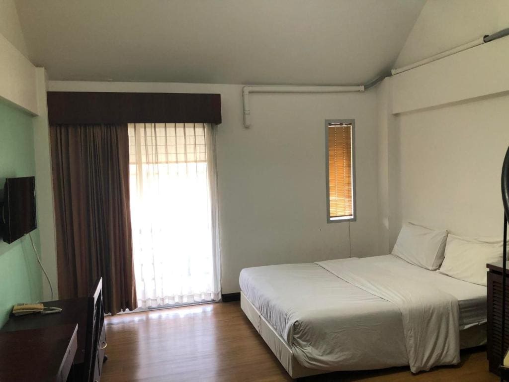 Quadruple Room with Balcony room - Image 3