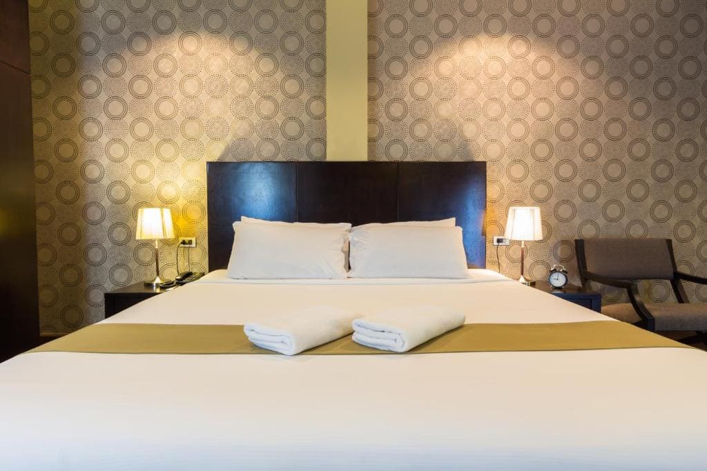 Pool Suite room - Image 2