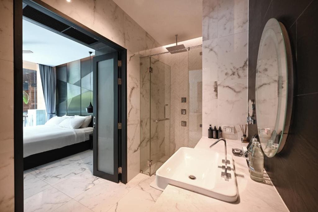 Two-Bedroom Suite with Private Pool room - Image 3