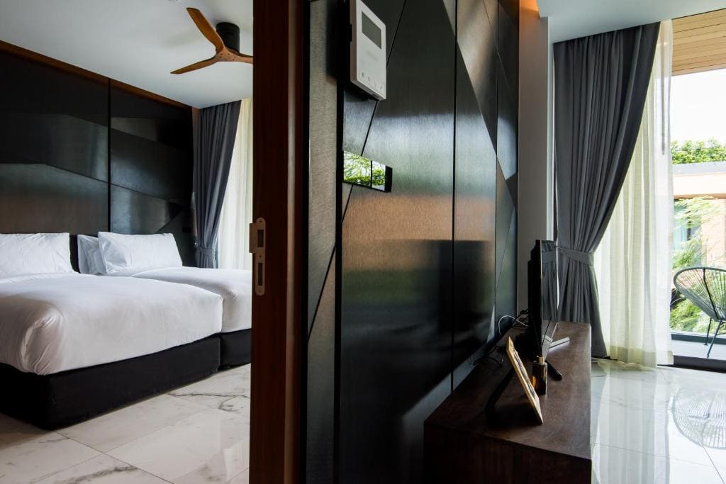 Two-Bedroom Suite with Private Pool room - Image 2