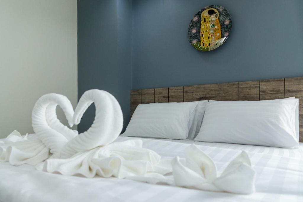 Executive Suite room - Image 2